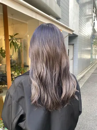 セミロング カラー 安永 涼のヘアスタイル