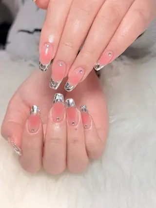 ネイル 西野 カナのネイルデザイン