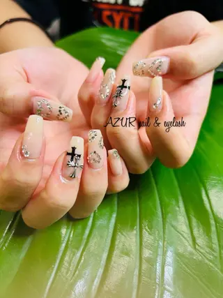 ネイル AZUR N&eyelashのネイルデザイン