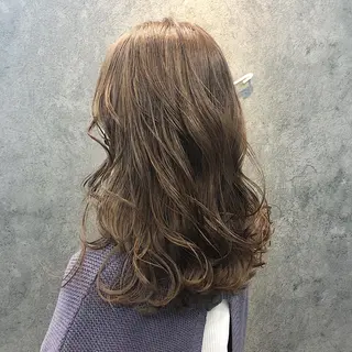 セミロング 所渉/韓国レイヤー /ウルフカットのヘアスタイル