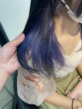 ロング カラー 瀧下 唯のヘアスタイル