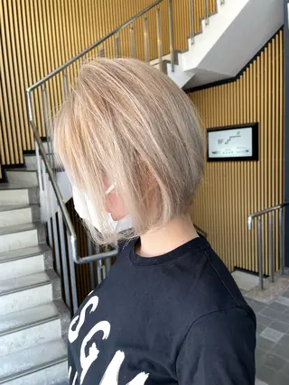 ミディアム カラー #韓国ハイトーン💓 TOWAのヘアスタイル