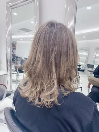 ミディアム 仲村 貢のヘアスタイル