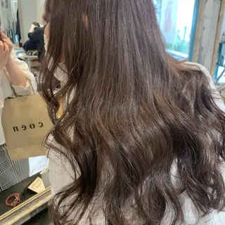 カラー ヤマダ サクラのヘアスタイル