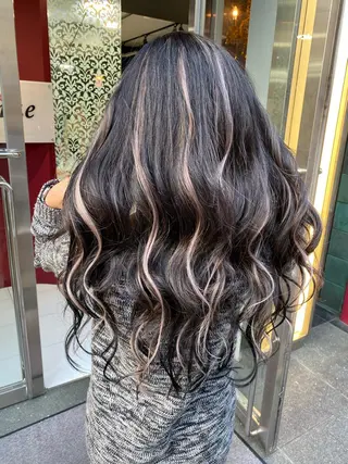 ロング トップスタイリスト 小澤純一のヘアスタイル