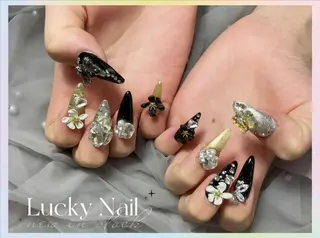 ネイル Lucky Nail Studioのネイルデザイン