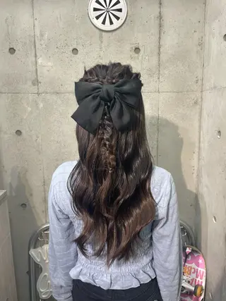 ロング ヘアアレンジ HIKARI🐈‍⬛ レイヤー×デザインのヘアスタイル