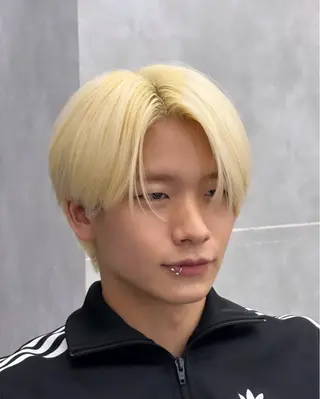 メンズ 🚨メンズ曲がる 縮毛矯正りおん🚨のヘアスタイル