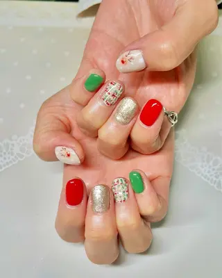 ネイル 新宿ネイルサロン ジェミディローサ所属・新宿ネイルサロン ジェミディローサのネイルデザイン