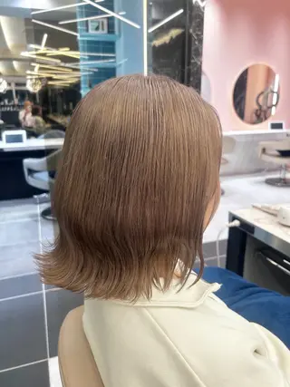 カラー EARTH浦和所属・小向 音緒のヘアスタイル