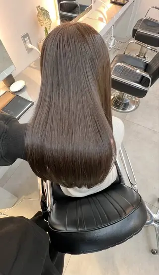 カラー 殿守 優貴のヘアスタイル