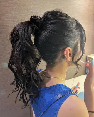 ロング 石井 綺乃のヘアスタイル