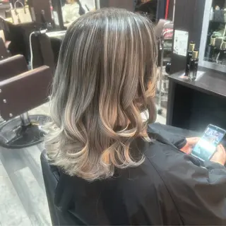 ミディアム 石井 綾乃のヘアスタイル