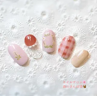 ネイル 森のさんぽ道所属・ショートネイル 森のさんぽ道のネイルデザイン