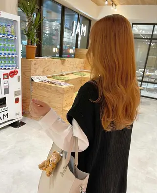 ロング カラー ヘアアレンジ N° uairo 川崎店【ユアイロ】のヘアスタイル