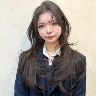 セミロング 🌹ハッシュカット、 レイヤー韓国ヘア🌹のヘアスタイル