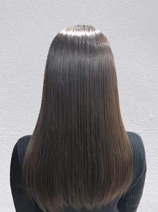 ロング N° 秋田店【ナンバー】のヘアスタイル