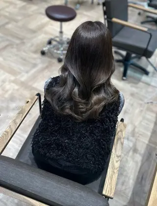 セミロング 髪質改善・艶カラー 加茂瑞希のヘアスタイル