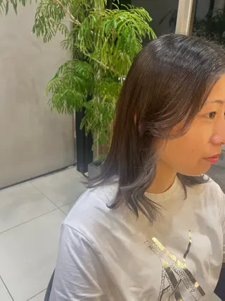 ミディアム らいむ/レイヤー/ /イヤリングカラーのヘアスタイル