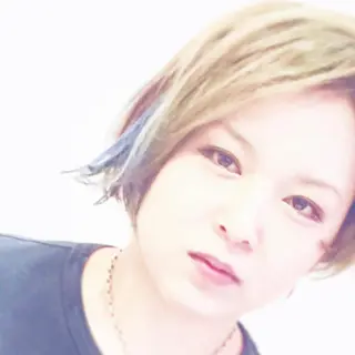 カラー nishimura makotoのヘアスタイル