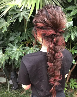 ロング ヘアアレンジ GiseL アンリのヘアスタイル