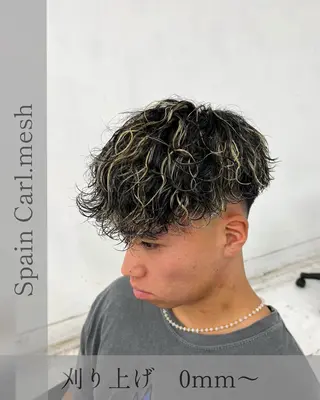 ショート カラー パーマ 豊崎 佑輔のヘアスタイル