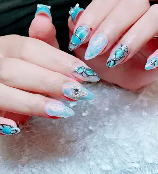 ネイル Le'a シズカのネイルデザイン