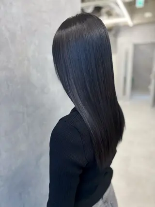 セミロング NUMBER 天王寺YUYAのヘアスタイル