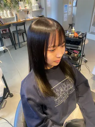 ロング APREKO 葵のヘアスタイル