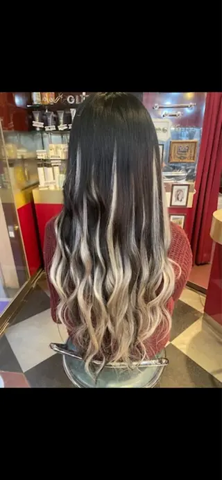 ロング 横浜ロングミディアム レイヤー/ 平林侑馬のヘアスタイル