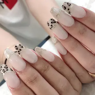 ネイル L'ea  Rose レア・ローズのネイルデザイン