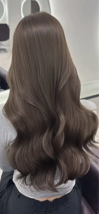 ロング カラー ヘアアレンジ 赤み消しブラウン プロ🐿けんご🐿のヘアスタイル