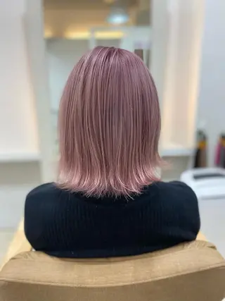 ミディアム カラー ヘアアレンジ メンズ キッズ ネイル マツエク・マツパ アイブロウ 🌟ブリーチ特化型 ハイトーンカラー🌟のヘアスタイル