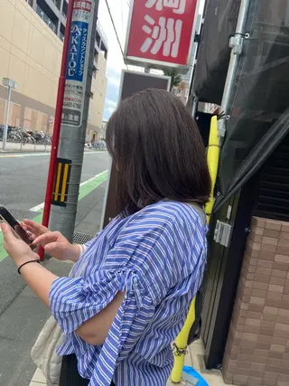 セミロング ブルジオン Bourgeon by BCBG所属・青山 光のヘアスタイル