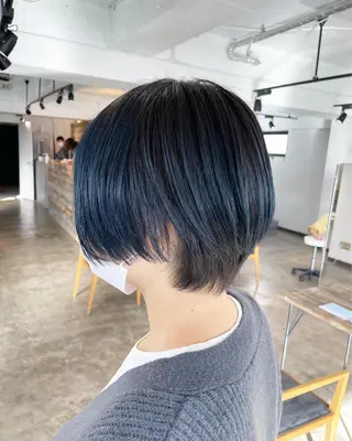 ショート カラー ハイトーン/レイヤー /ケアブリーチ石川治のヘアスタイル
