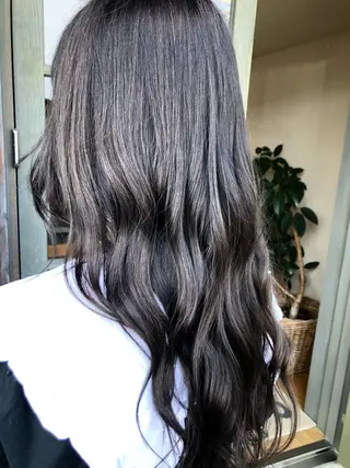 ロング 山本 尚輝のヘアスタイル