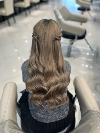 ロング 大塚 華のヘアスタイル