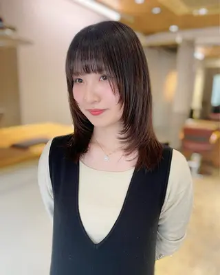 ミディアム レイヤー/透明感 カラー/Tamakiのヘアスタイル