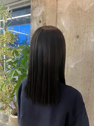 セミロング カラー piilo/岩花梨乃 今年残り2枠です！のヘアスタイル