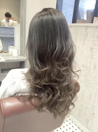 ロング カラー レイヤーカット 早崎太生のヘアスタイル