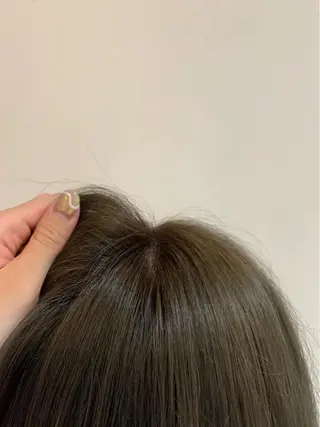セミロング ワタナベ アオイのヘアスタイル