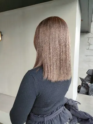 セミロング 西村 絵美のヘアスタイル