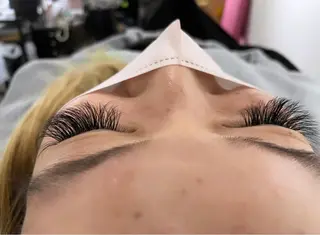 SESUNNY セサニー　SEIRAのマツエク・マツパデザイン