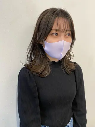 ミディアム カラー THE DAY所属・AKI HASHIMOTOのヘアスタイル