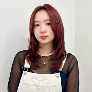 ミディアム カラー ブリーチなし/レイヤ ー特化🌈Tommyのヘアスタイル