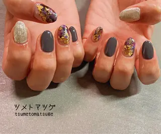 ミディアム ネイル ツメトマツゲ .のネイルデザイン