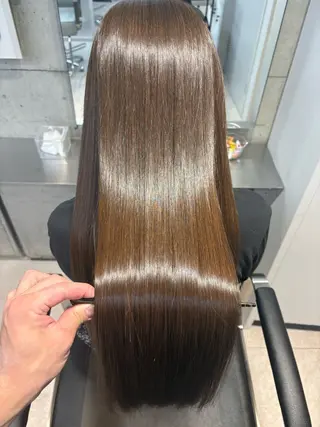 セミロング ✨髪質改善特化✨ 店長　安岡朋哉のヘアスタイル