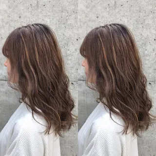 ロング カラー パーマ ヘアアレンジ メンズ キッズ ネイル マツエク・マツパ 💟Chloe原宿店 🩶ハイトーンのヘアスタイル