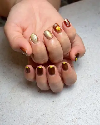 ネイル Unique 【ユニーク】のネイルデザイン