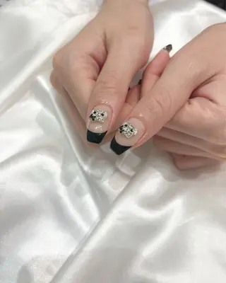 ネイル GO TODAY SHAiRE SALON 表参道colore店所属・emmi nailのネイルデザイン